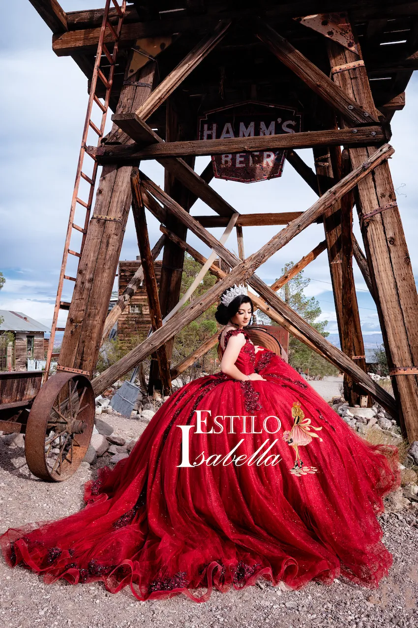 Estilo Isabella XV Dresses